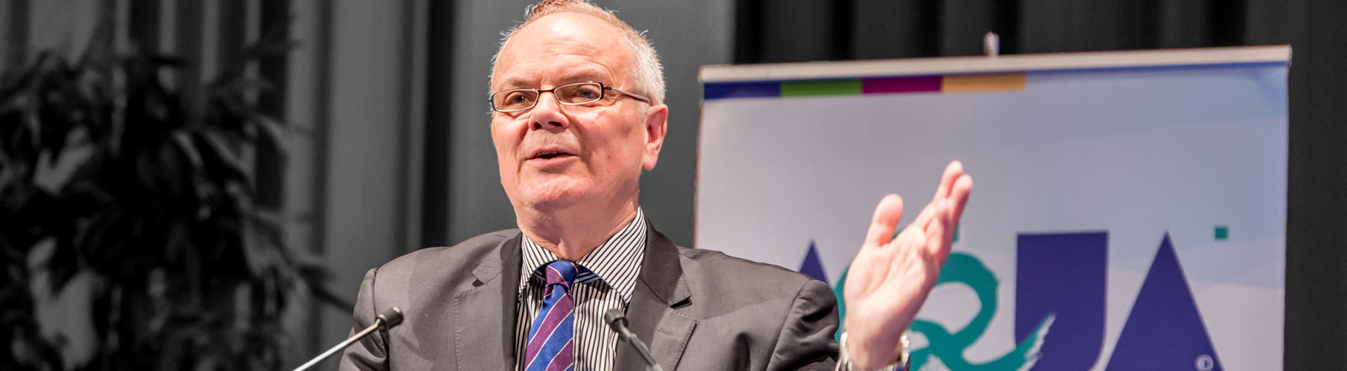 Bild von Prof. Dr. med. Dipl. Soz. Joachim Szecsenyi